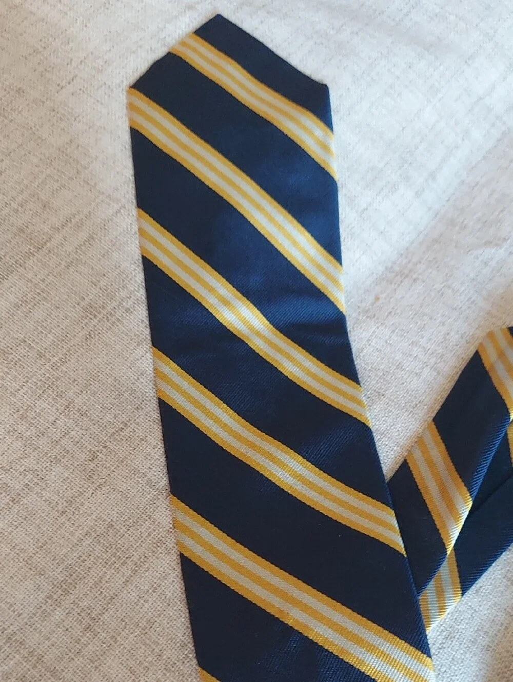 Brooks Brothers Rep Tie 100% Silk Navy and Gold Diagonal Stripe